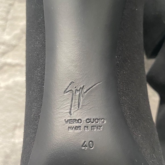 NIB Giuseppe Zanotti Suede Leather over knee boots 40 - Picture 4 of 9